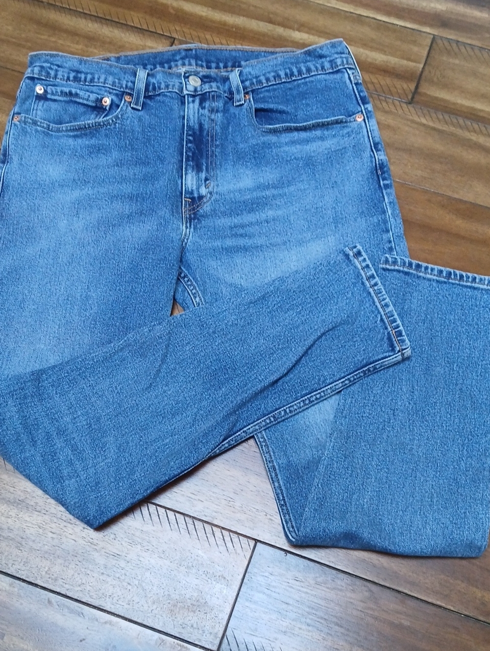 Levis Men's Straight-Leg Jeans in Medium Blue Denim